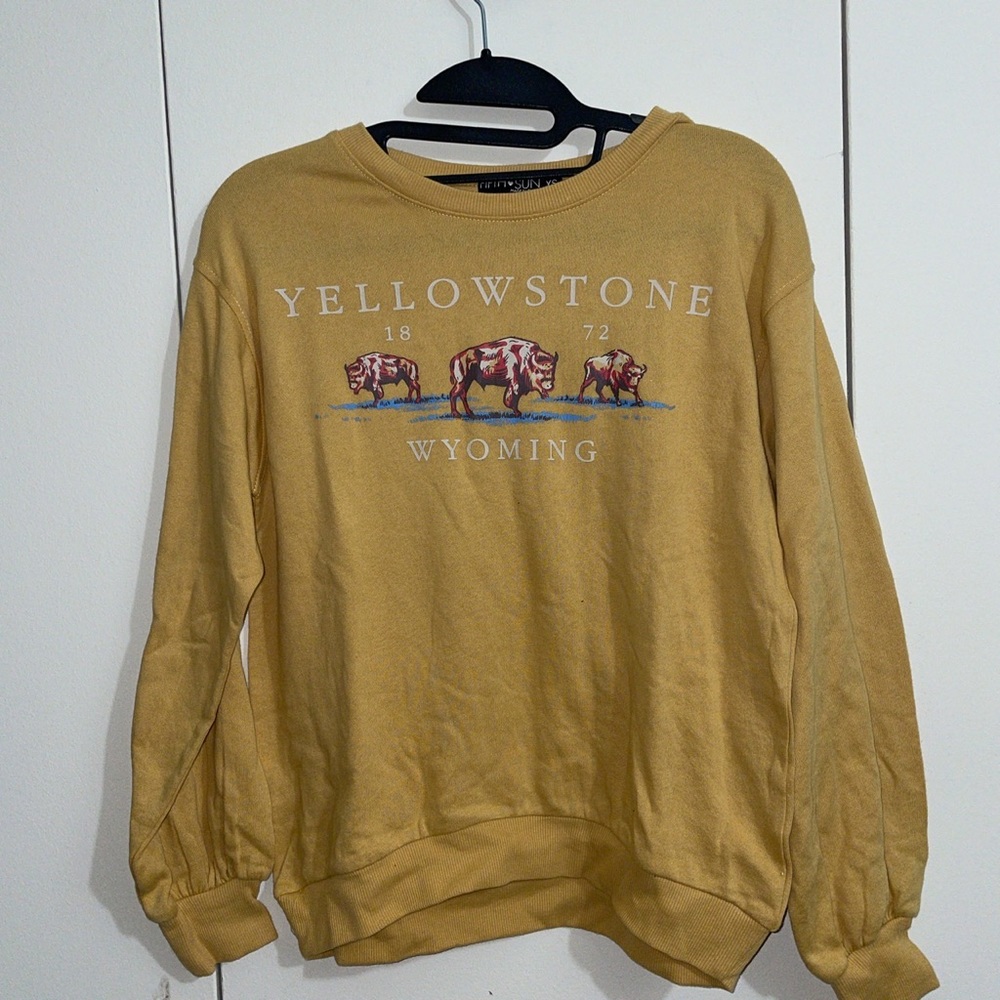 NWT Yellowstone long sleeve shirt color mustard yellow size xs/s